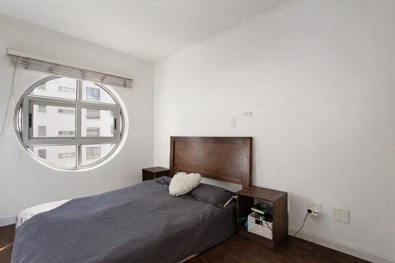 1 Bedroom Property for Sale in Claremont Western Cape